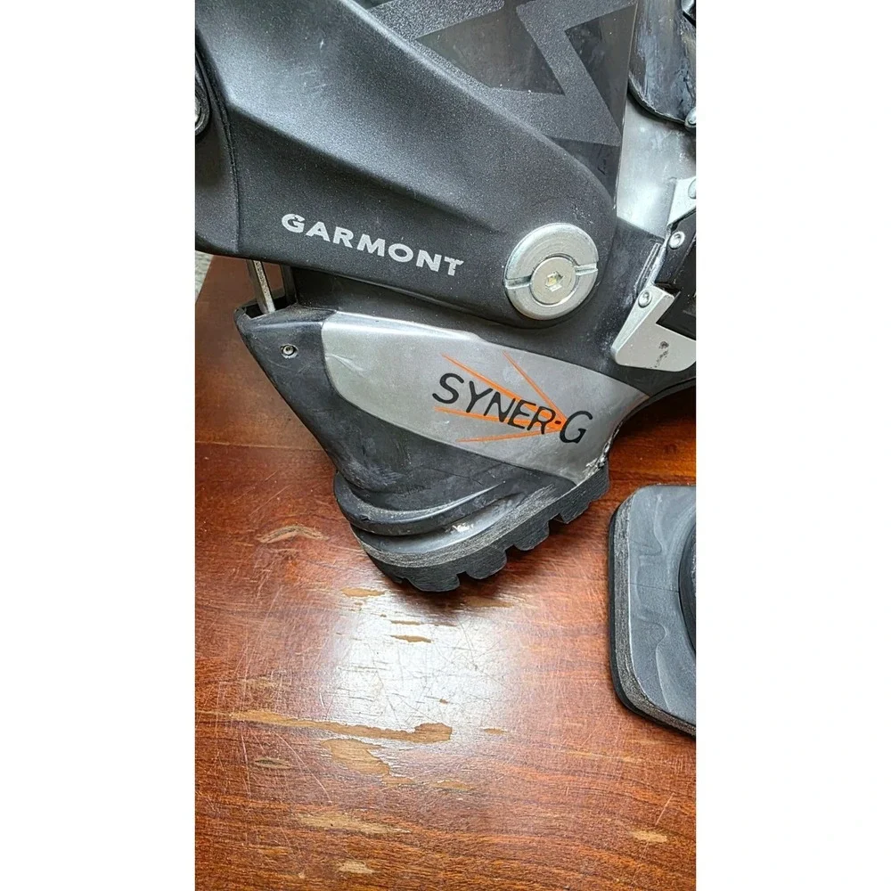 Garmont Syner G-Fit Downhill Ski Boots Size 24.5/US 7.5 Black & Silver Made ITAL